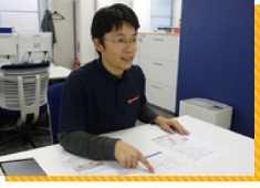 複合機の提案をする当社エンジニア